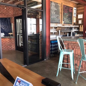 Goose and The Monkey Brew House - Place your food order thru that door - Coffee & Tea Near Me - Lexington, North Carolina