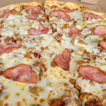Sharky's Bar - a pizza in a box - Bars Near Me - Vinita, Oklahoma Sharky's Bar - a pizza in a box - Bars Near Me - Vinita, Oklahoma