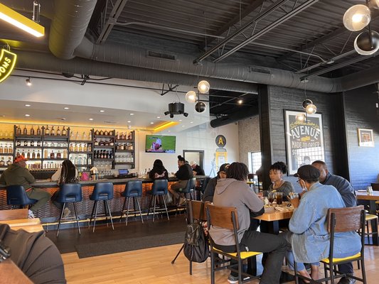 Avenue American Bistro by null