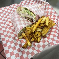 Lil Sumthin Cafe - Our ATB Wrap (Avocado Turkey Bacon)
