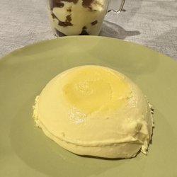 Panna cotta saffron