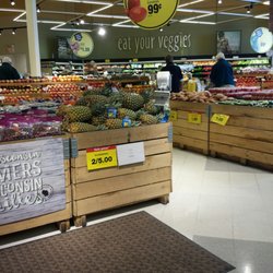 Pick N Save - Good produce section