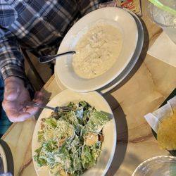 Tailgaters Sports Bar & Grill - Soup & Side Salad