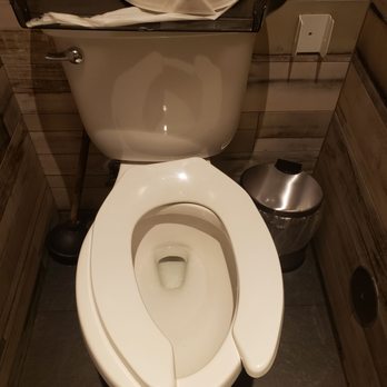 Quarterdeck Restaurants - American Near Me - Davie, Florida