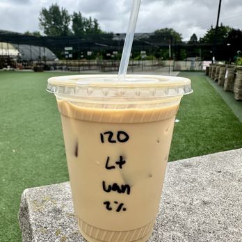 Blüm Coffee Garden - Vanilla Ice Latte - Coffee & Tea Near Me - Greenfield, Wisconsin