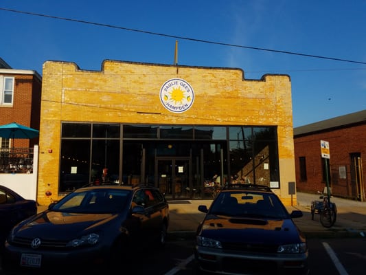 Paulie Gee's by null