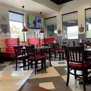 Jaboni's Pizzeria Kingston Pike - Pizza Near Me - Knoxville, Tennessee