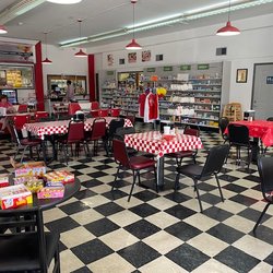 Trivillian's Pharmacy - A step back in time, so nostalgic!!!!