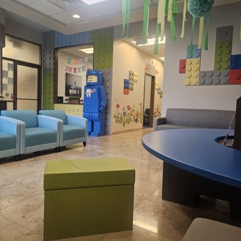 Sorenson Pediatric Dentistry - Main lobby (waiting room) - Pediatric Dentists Near Me - Las Vegas, Nevada Sorenson Pediatric Dentistry - Main lobby (waiting room) - Pediatric Dentists Near Me - Las Vegas, Nevada