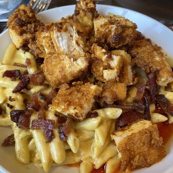 Bourbons - Buffalo chicken Mac & Cheese with Bacon - Southern Near Me - Brighton, Michigan Bourbons - Buffalo chicken Mac & Cheese with Bacon - Southern Near Me - Brighton, Michigan