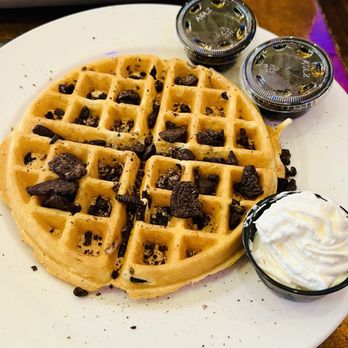 Automatic Slim's - Oreo cookie waffle. - New American Near Me - Memphis, Tennessee