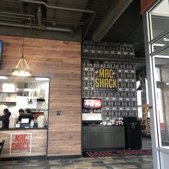 Mac Shack - Entrance area. - American Near Me - Milwaukee, Wisconsin