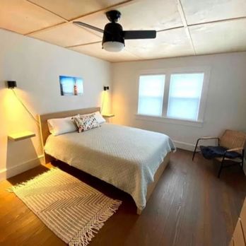 Waterview Cottage - Back bedroom - Vacation Rentals Near Me - Coinjock, North Carolina Waterview Cottage - Back bedroom - Vacation Rentals Near Me - Coinjock, North Carolina