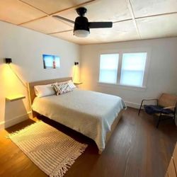 Waterview Cottage - Back bedroom