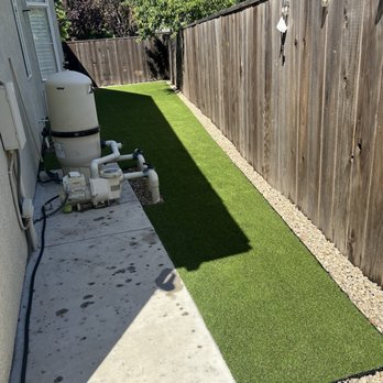 Bay Valley Synthetic Turf - Side yard - Artificial Turf Near Me Bay Valley Synthetic Turf - Side yard - Artificial Turf Near Me