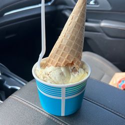 Scoop and Twist of Macomb - Lemon cheesecake bar 5/5