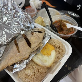 Sisig & Boba - pompano fish and garlic fried rice - Filipino Near Me - Tracy, California Sisig & Boba - pompano fish and garlic fried rice - Filipino Near Me - Tracy, California