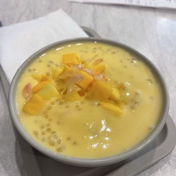 Honeymoon Dessert - Mango and Pomelo Sago - Desserts Near Me - Toronto, Ontario Honeymoon Dessert - Mango and Pomelo Sago - Desserts Near Me - Toronto, Ontario