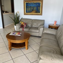 Lee Michael H, DDS - Waiting area