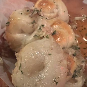 Dipiazza Pizzeria - APP GARLIC ROLLS DOZEN - Pizza Near Me - Hialeah, Florida