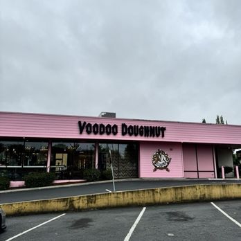 Voodoo Doughnut - Outside - Donuts Near Me - Vancouver, Washington