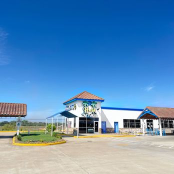 Hula Car Wash - Car Wash Near Me - Fulshear, Texas