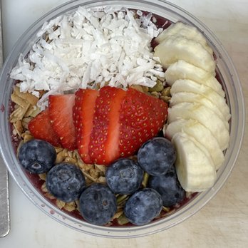 Lucid Juice - Sewickley - a bowl of fruit and granola - Juice Bars & Smoothies Near Me - Sewickley, Pennsylvania Lucid Juice - Sewickley - a bowl of fruit and granola - Juice Bars & Smoothies Near Me - Sewickley, Pennsylvania