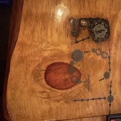 Rock Garden Tavern - The live edge bar