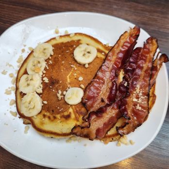 Truett's Luau - Banana & Macadamia Nut Pancakes - Fast Food Near Me - Fayetteville, Georgia Truett's Luau - Banana & Macadamia Nut Pancakes - Fast Food Near Me - Fayetteville, Georgia