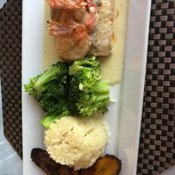 Gus' Grille - Reefhouse Resort & Marina - Seafood Near Me - Key Largo, Florida Gus' Grille - Reefhouse Resort & Marina - Seafood Near Me - Key Largo, Florida