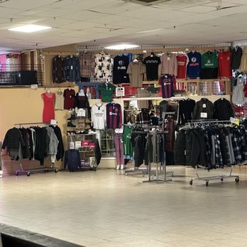 Plaza Santa Cecilia - a clothing store with clothes on display - Shopping Near Me - Tulsa, Oklahoma Plaza Santa Cecilia - a clothing store with clothes on display - Shopping Near Me - Tulsa, Oklahoma