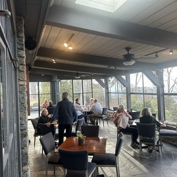 Gideon Ridge Inn - Dining room with an unparalleled view. - Hotels Near Me - Blowing Rock, North Carolina Gideon Ridge Inn - Dining room with an unparalleled view. - Hotels Near Me - Blowing Rock, North Carolina