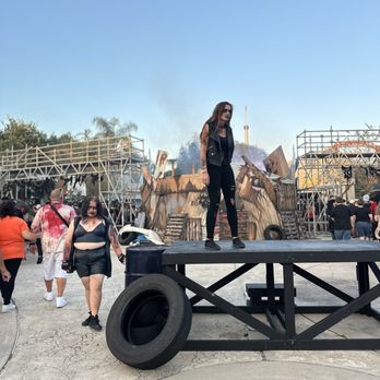 Howl-O-Scream - Haunted Houses Near Me - Orlando, Florida Howl-O-Scream - Haunted Houses Near Me - Orlando, Florida