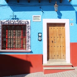 El Zopilote Mojado Hostal-café-té-arte - Entrada al café