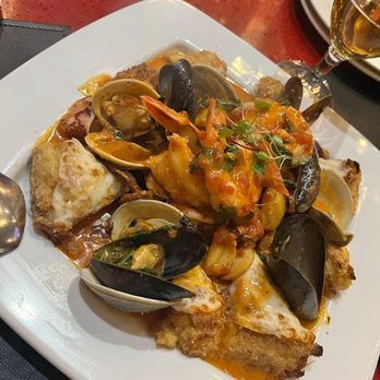 Eccola Italian Bistro - Italian Near Me - Parsippany, New Jersey Eccola Italian Bistro - Italian Near Me - Parsippany, New Jersey