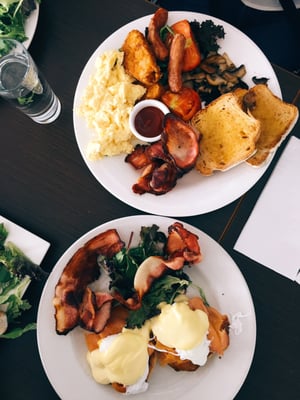 Port Bar Restaurant by null