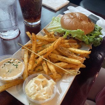 The Tap - Beer Cheese Burger - Brewpubs Near Me - West Lafayette, Indiana