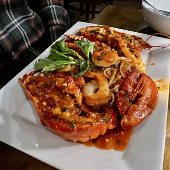 Barnwood Grill - Linguine with lobster and shrimp - New American Near Me - Yorktown Heights, New York Barnwood Grill - Linguine with lobster and shrimp - New American Near Me - Yorktown Heights, New York