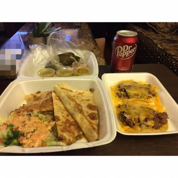 Manny's Tacos - Asada quesadilla, tacos with cheese (my personal request on the tacos) Chile's machos, green salsa and a Dr. Pepper. - Food Trucks Near Me - Long Beach, California Manny's Tacos - Asada quesadilla, tacos with cheese (my personal request on the tacos) Chile's machos, green salsa and a Dr. Pepper. - Food Trucks Near Me - Long Beach, California