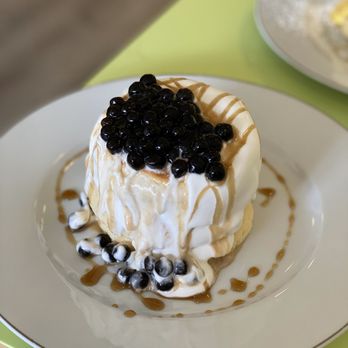 Cloud Nine Cafe Hawaii - Desserts Near Me - Honolulu, Hawaii