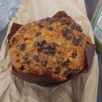 Bergen Bagels - Chocolate chip muffin - Bagels Near Me - Brooklyn, New York