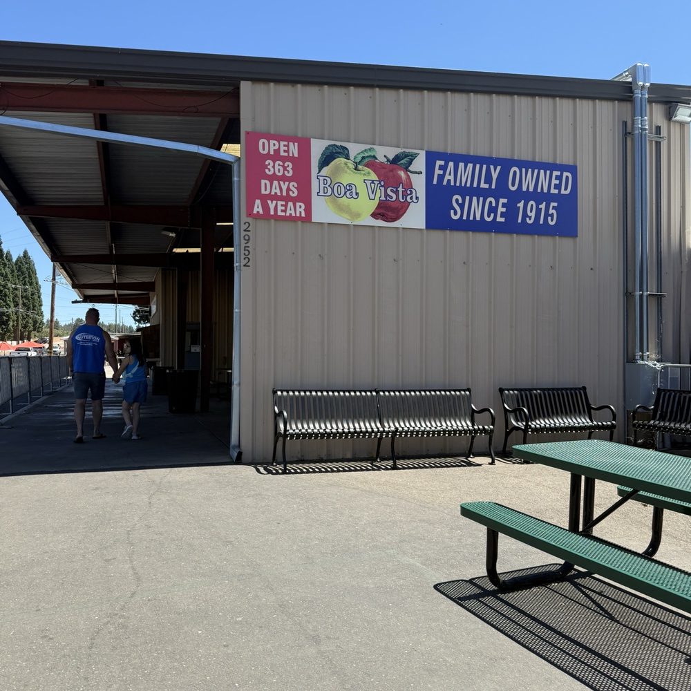 Boa Vista Orchards - Fruits & Veggies Near Me - Placerville, California