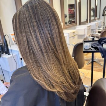 Salon Revive 2 - Highlights and blow dry - Hair Salons Near Me - Rockville, Maryland Salon Revive 2 - Highlights and blow dry - Hair Salons Near Me - Rockville, Maryland