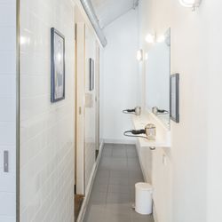 Hotpod Yoga Hackney - We have toilets, showers and hairdryers for you to use