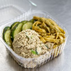 Christopher's Runaway Gourmay - Tuna salad, sesame pasta and cucumbers