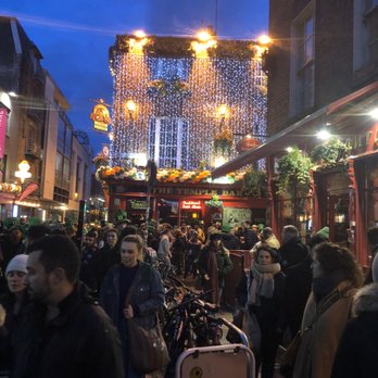 The Temple Bar - Pubs Near Me - Dublin, D