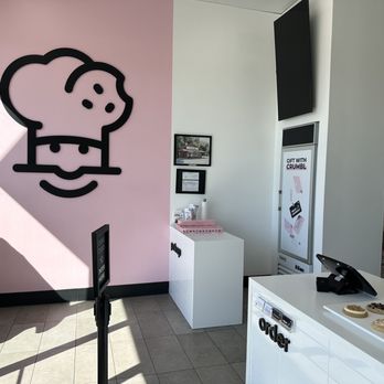 Crumbl - Bristow - Bakeries Near Me - Manassas, Virginia