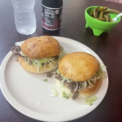 Loncheria El Popo - Delicious veal and burger, fresh homemade bun.