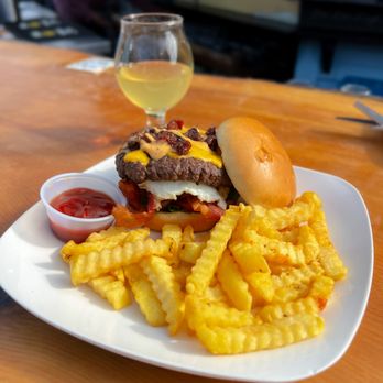 Food For Thought - Gastropubs Near Me - Cape Neddick , Maine