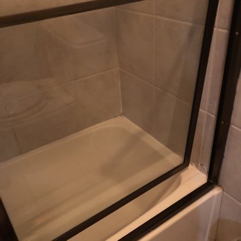 Cabins USA - Broken shower door - Vacation Rentals Near Me - Sevierville, Tennessee Cabins USA - Broken shower door - Vacation Rentals Near Me - Sevierville, Tennessee